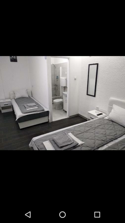 Apartmani Pinokio Nisz Zewnętrze zdjęcie