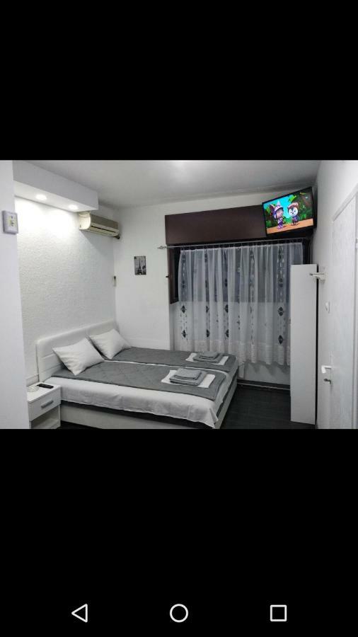 Apartmani Pinokio Nisz Zewnętrze zdjęcie
